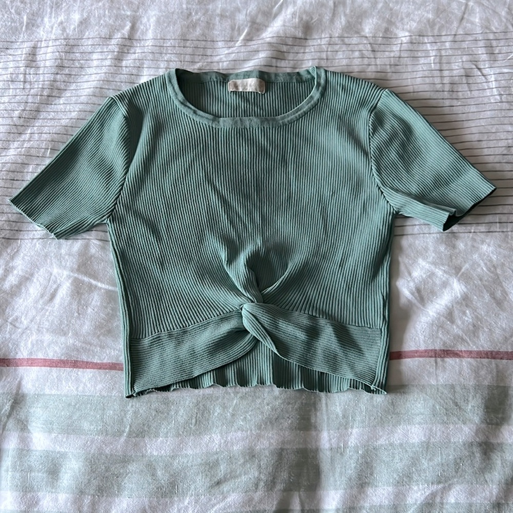 Twisted front knit top